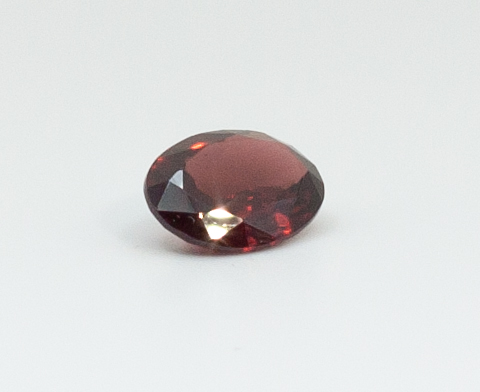 3.7ct Red Tourmaline VVS Oval Shape (11.2x8.6x4.3 mm) Unheated gemstone from Sri Lanka