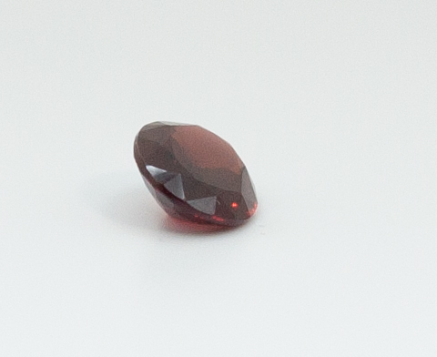 3.7ct Red Tourmaline VVS Oval Shape (11.2x8.6x4.3 mm) Unheated gemstone from Sri Lanka