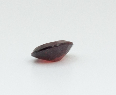 3.7ct Red Tourmaline VVS Oval Shape (11.2x8.6x4.3 mm) Unheated gemstone from Sri Lanka