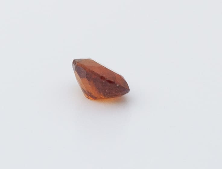 1.3ct Orange Citrine VVS Oval Shape (7.8x5.7x3.8 mm) Unheated gemstone from Sri Lanka