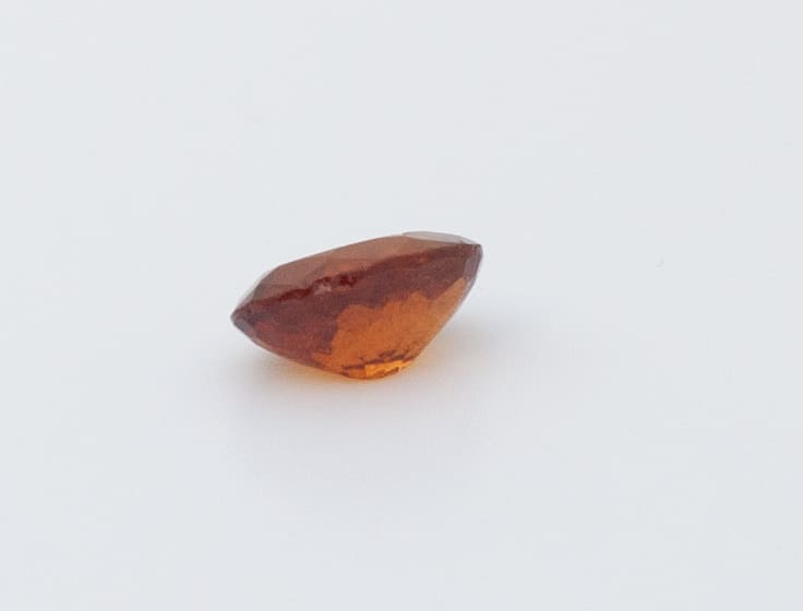 1.3ct Orange Citrine VVS Oval Shape (7.8x5.7x3.8 mm) Unheated gemstone from Sri Lanka