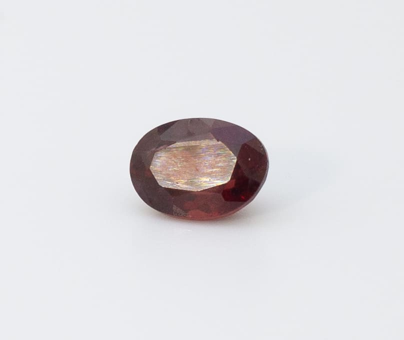 2.5ct Red Tourmaline VVS Oval Shape (8.9x6.4x5 mm) Unheated gemstone from Sri Lanka