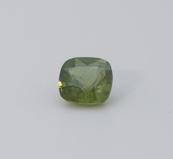 1.1ct Green Peridot SI1 Asscher Shape (5.8x5.7x3.4 mm) Unheated gemstone from Sri Lanka