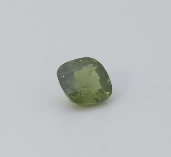 1.1ct Green Peridot SI1 Asscher Shape (5.8x5.7x3.4 mm) Unheated gemstone from Sri Lanka