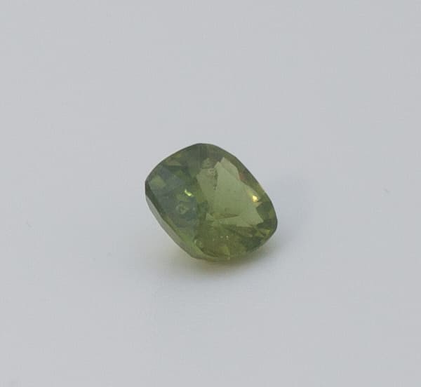 1.1ct Green Peridot SI1 Asscher Shape (5.8x5.7x3.4 mm) Unheated gemstone from Sri Lanka