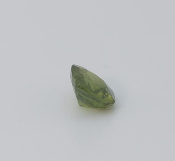 1.1ct Green Peridot SI1 Asscher Shape (5.8x5.7x3.4 mm) Unheated gemstone from Sri Lanka