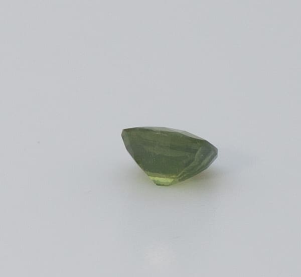 1.1ct Green Peridot SI1 Asscher Shape (5.8x5.7x3.4 mm) Unheated gemstone from Sri Lanka