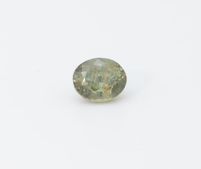 1ct Green Garnet Very slightly included (vsi) Oval Shape (5.8x4.9x4 mm) Unheated gemstone from Sri Lanka