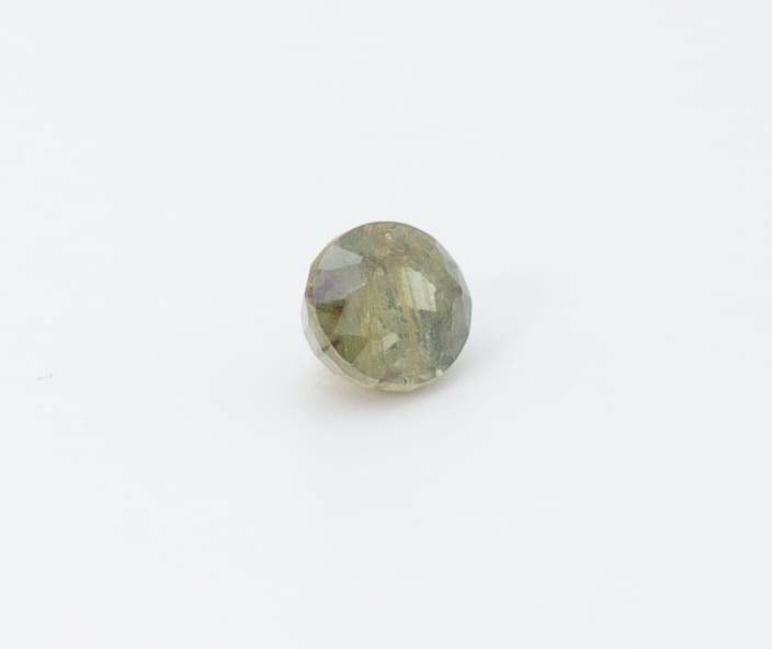 1ct Green Garnet Very slightly included (vsi) Oval Shape (5.8x4.9x4 mm) Unheated gemstone from Sri Lanka