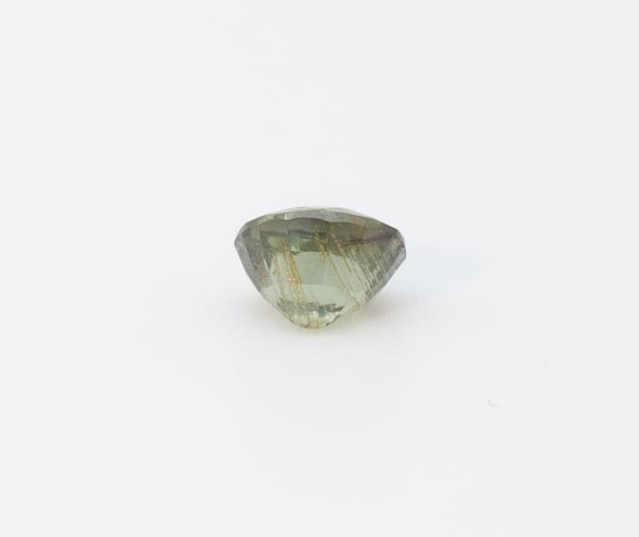 1ct Green Garnet Very slightly included (vsi) Oval Shape (5.8x4.9x4 mm) Unheated gemstone from Sri Lanka