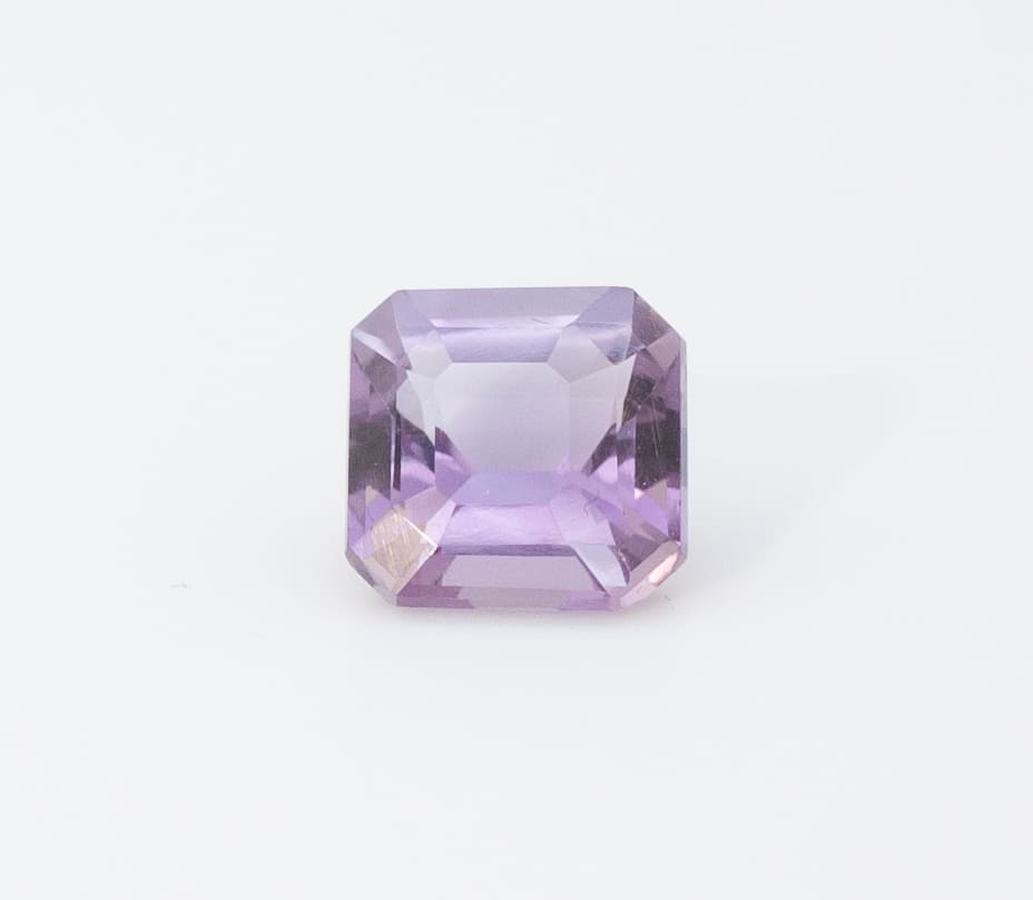 3.85ct Purple Amethyst VVS Asscher Shape (9.5x9.5x6.3 mm) Unheated gemstone from Sri Lanka