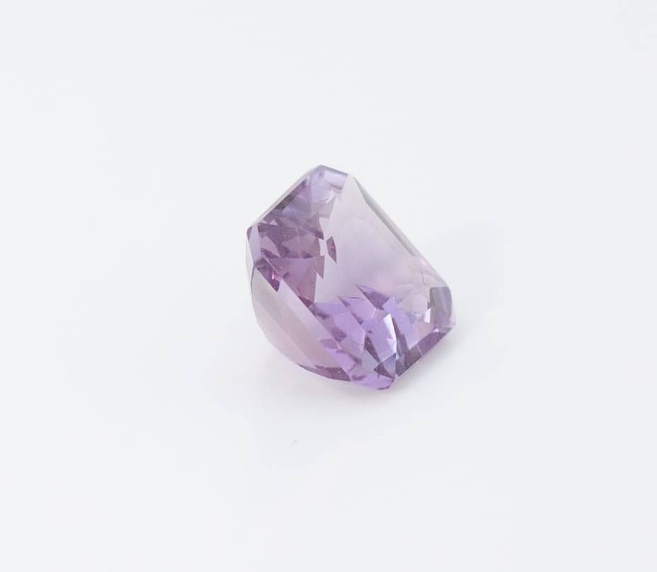 3.85ct Purple Amethyst VVS Asscher Shape (9.5x9.5x6.3 mm) Unheated gemstone from Sri Lanka