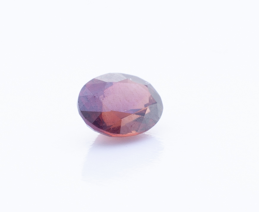 0.5ct Red Spinel VVS Oval Shape (5.2x4.2x2.7 mm) Unheated gemstone from Sri Lanka