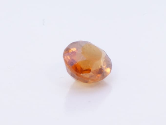 1.5ct Orange Citrine VVS1 Oval Shape (7.4x6.2x4.1 mm) Unheated gemstone from Sri Lanka