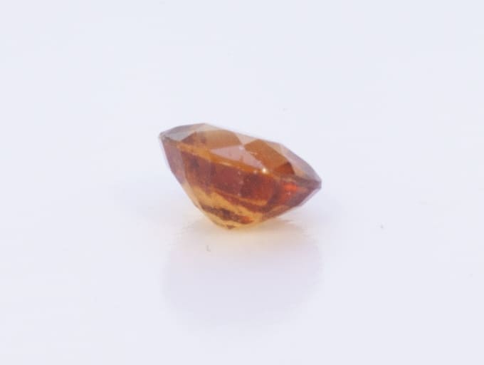 1.5ct Orange Citrine VVS1 Oval Shape (7.4x6.2x4.1 mm) Unheated gemstone from Sri Lanka