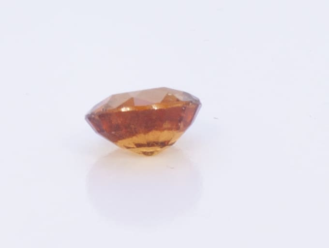 1.5ct Orange Citrine VVS1 Oval Shape (7.4x6.2x4.1 mm) Unheated gemstone from Sri Lanka