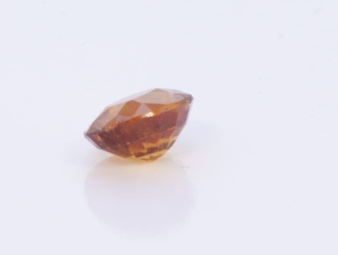 1.5ct Orange Citrine VVS1 Oval Shape (7.4x6.2x4.1 mm) Unheated gemstone from Sri Lanka