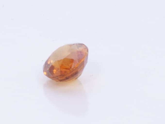 1.5ct Orange Citrine VVS1 Oval Shape (7.4x6.2x4.1 mm) Unheated gemstone from Sri Lanka