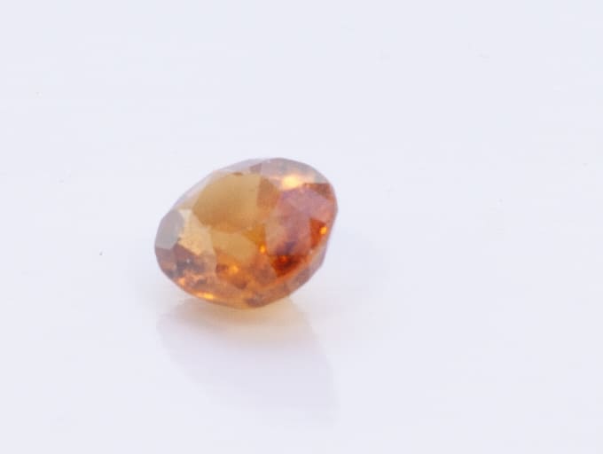 1.5ct Orange Citrine VVS1 Oval Shape (7.4x6.2x4.1 mm) Unheated gemstone from Sri Lanka