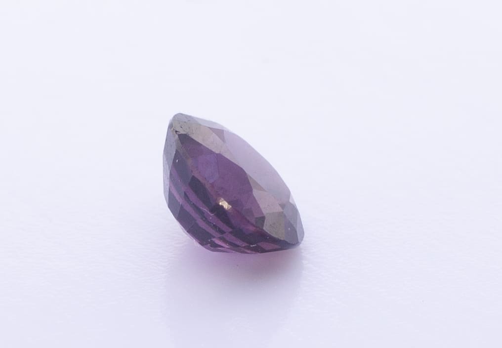 1ct Purple Spinel VVS Round Shape (5.9x3.5x0 mm) Unheated gemstone from Sri Lanka