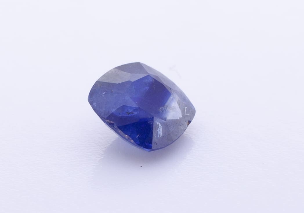 1.1ct Blue Sapphire SI1 Asscher Shape (6x5.7x3.4 mm) Unheated gemstone from Sri Lanka