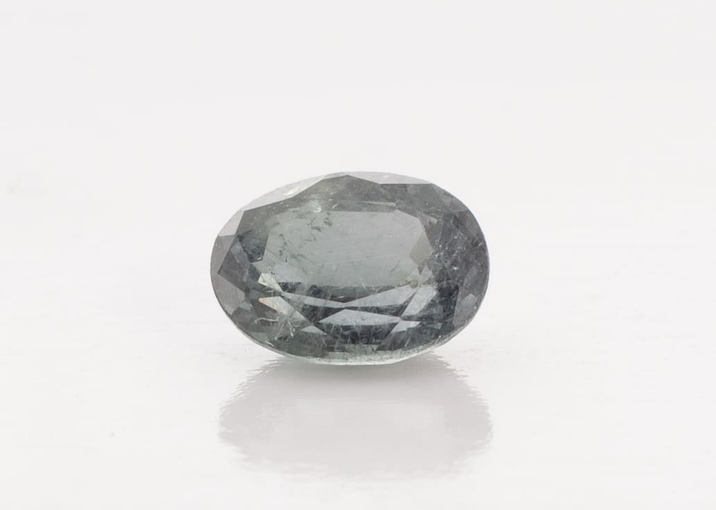 0.9ct White Spinel SI1 Oval Shape (6.7x5x3.5 mm) Unheated gemstone from Sri Lanka