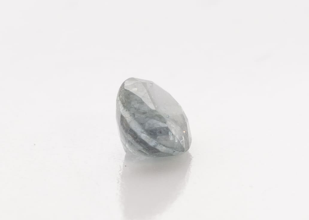 0.9ct White Spinel SI1 Oval Shape (6.7x5x3.5 mm) Unheated gemstone from Sri Lanka