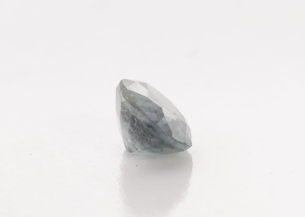 0.9ct White Spinel SI1 Oval Shape (6.7x5x3.5 mm) Unheated gemstone from Sri Lanka