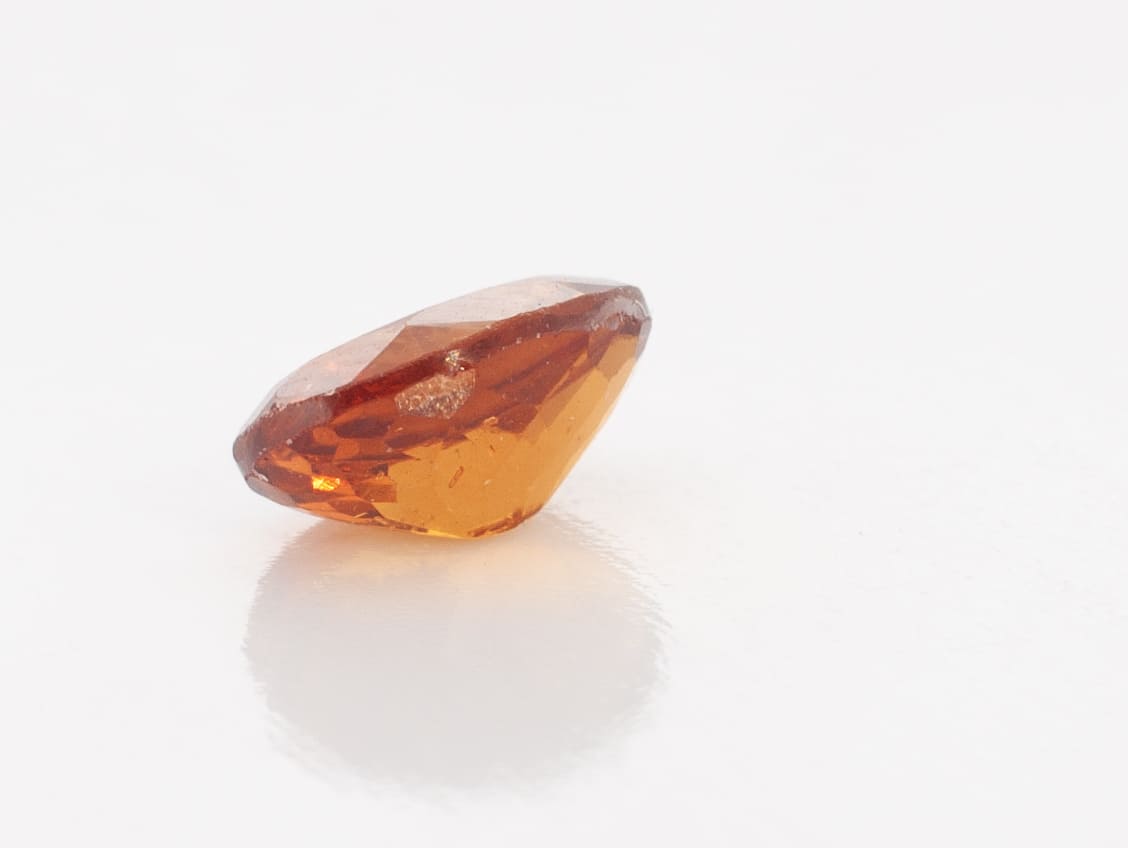 1.45ct Orange Citrine VVS Oval Shape (7.8x6x3.6 mm) Unheated gemstone from Sri Lanka