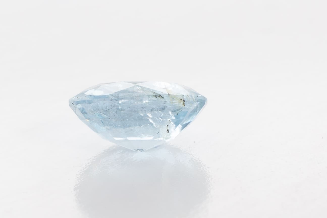 2.3ct Blue Aquamarine Feather Round Shape (0x9x4.5 mm) Unheated gemstone from Sri Lanka