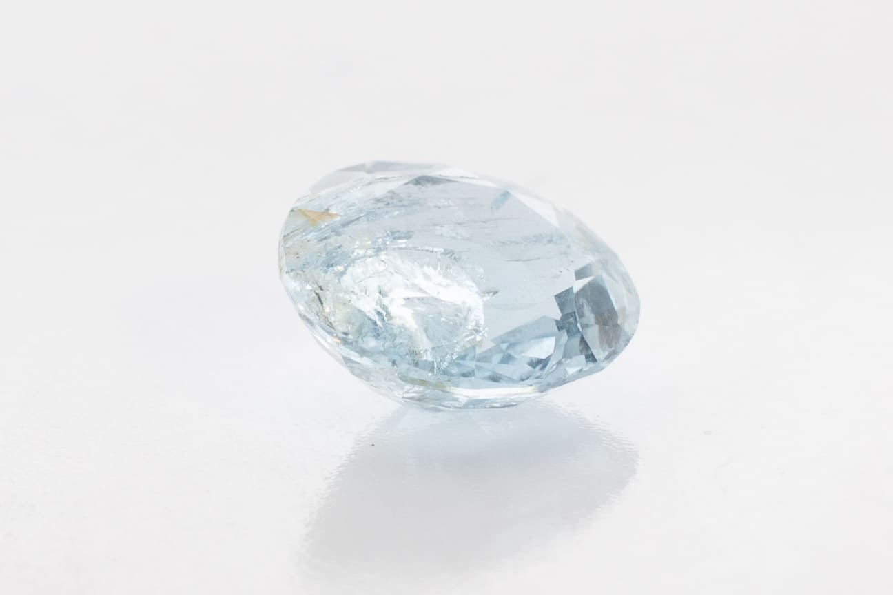 2.3ct Blue Aquamarine Feather Round Shape (0x9x4.5 mm) Unheated gemstone from Sri Lanka