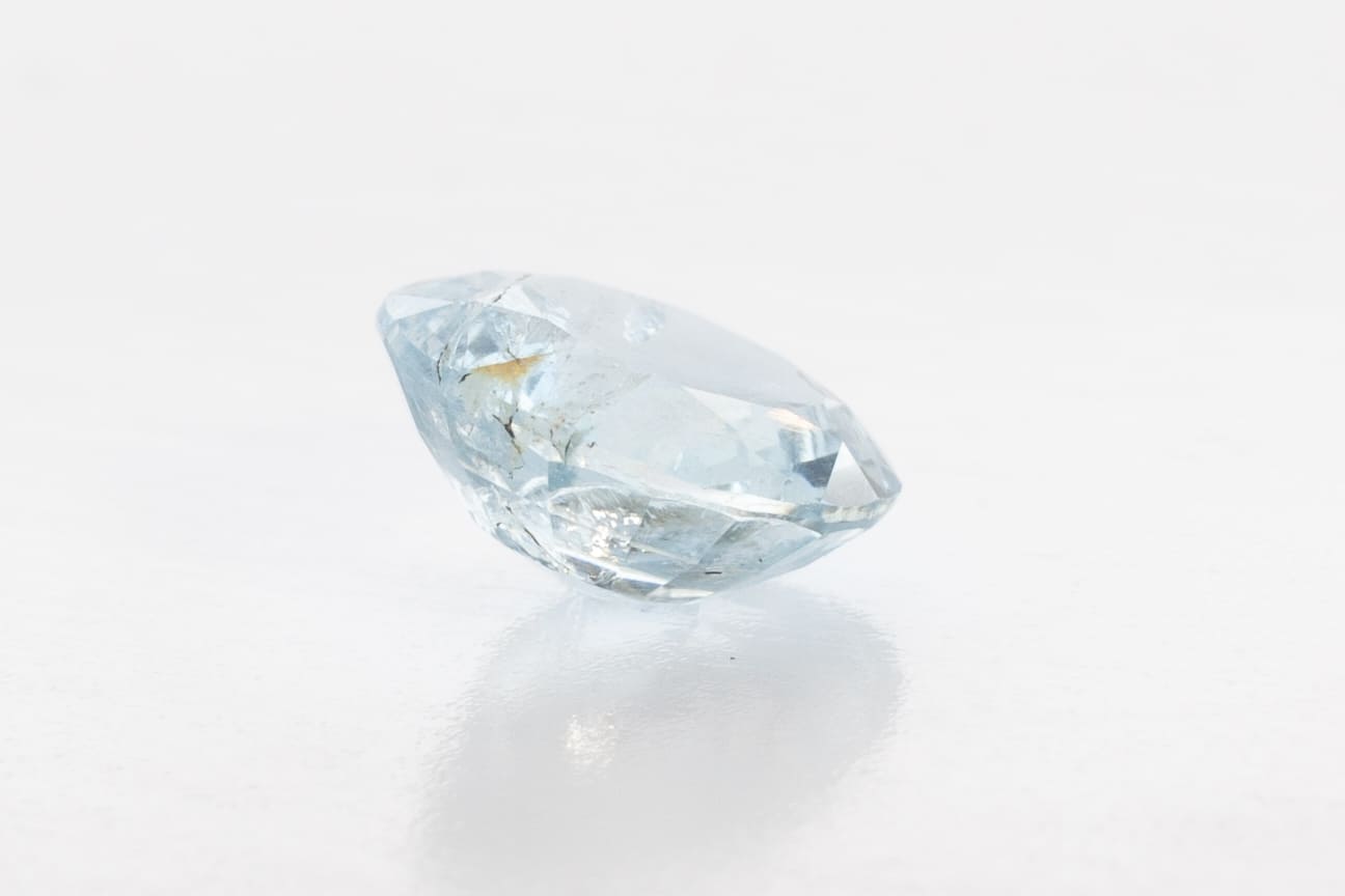 2.3ct Blue Aquamarine Feather Round Shape (0x9x4.5 mm) Unheated gemstone from Sri Lanka