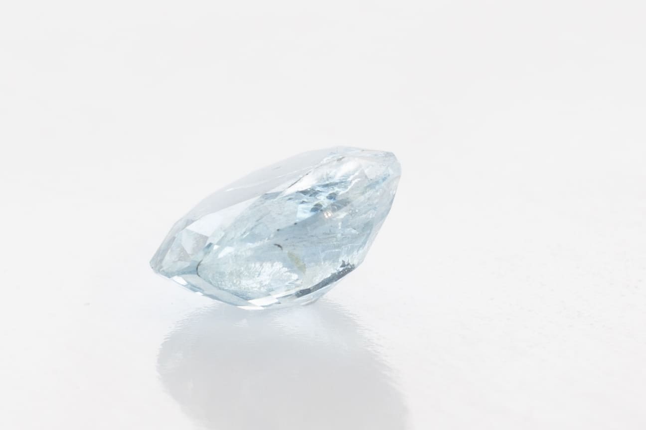 2.3ct Blue Aquamarine Feather Round Shape (0x9x4.5 mm) Unheated gemstone from Sri Lanka