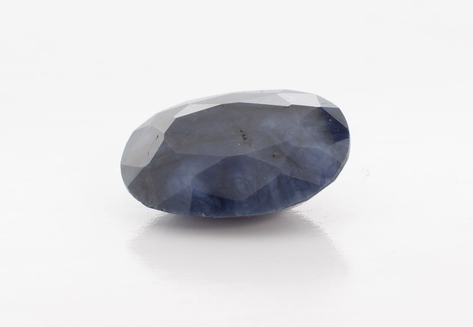 5.6ct Blue Sapphire SI1 Oval Shape (12.6x9.9x5.2 mm) Heated gemstone from Sri Lanka