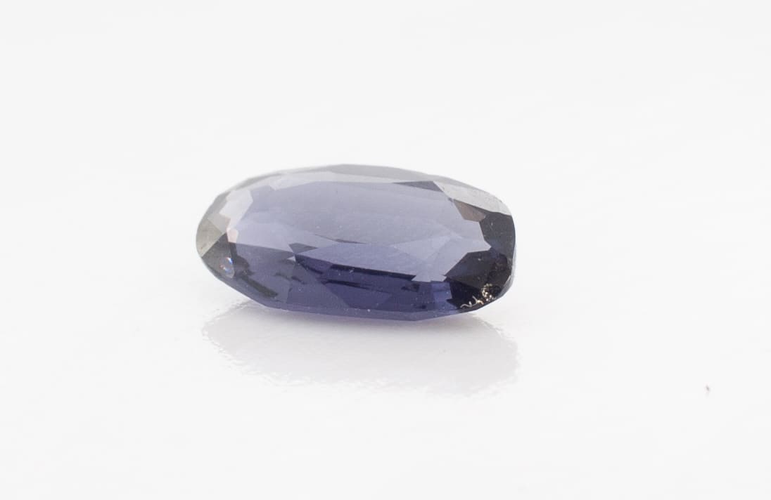 0.9ct Black Spinel VVS Oval Shape (8.1x4.7x2.4 mm) Unheated gemstone from Sri Lanka