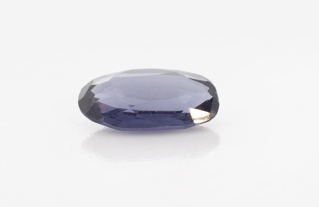 0.9ct Black Spinel VVS Oval Shape (8.1x4.7x2.4 mm) Unheated gemstone from Sri Lanka