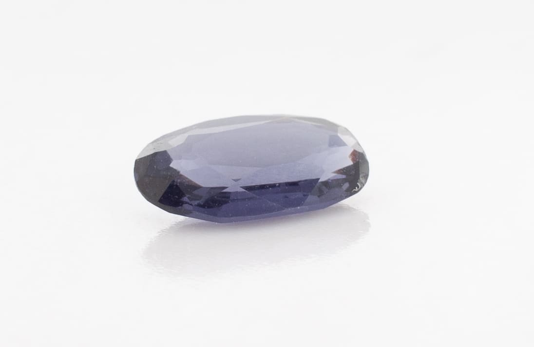 0.9ct Black Spinel VVS Oval Shape (8.1x4.7x2.4 mm) Unheated gemstone from Sri Lanka