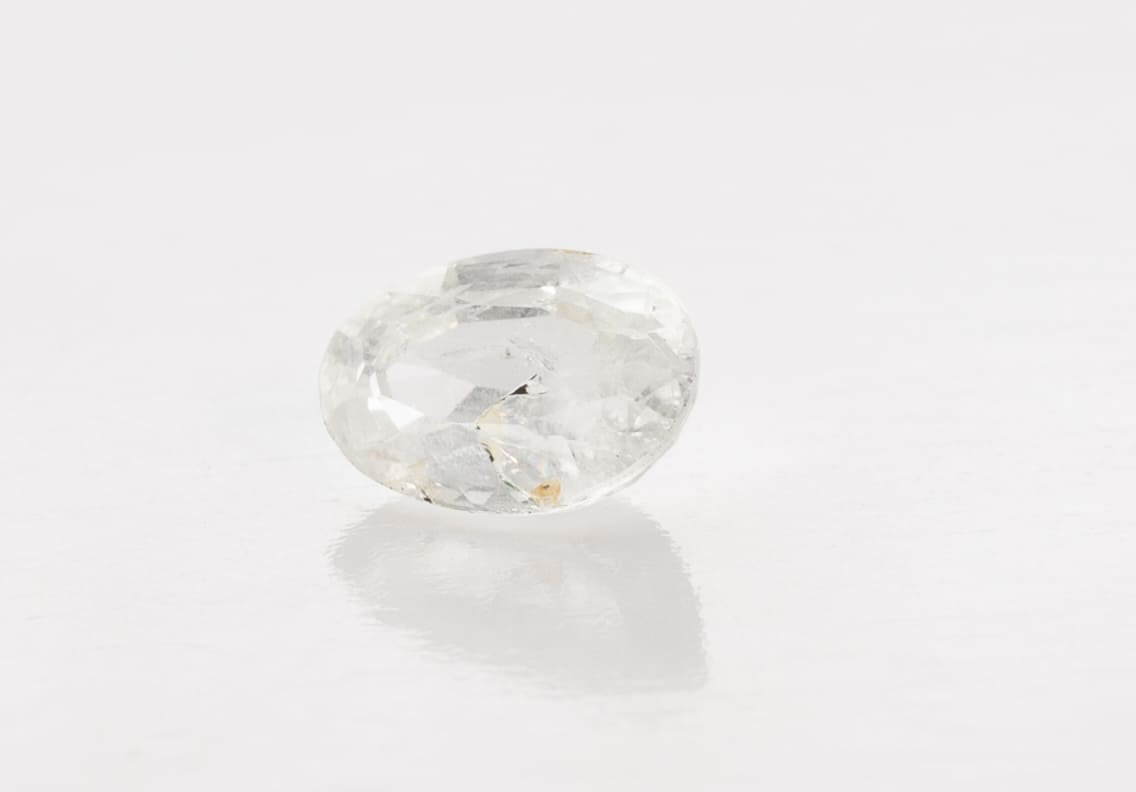 1ct White Sapphire SI2 Oval Shape (7x4.7x3.4 mm) Unheated gemstone from Sri Lanka