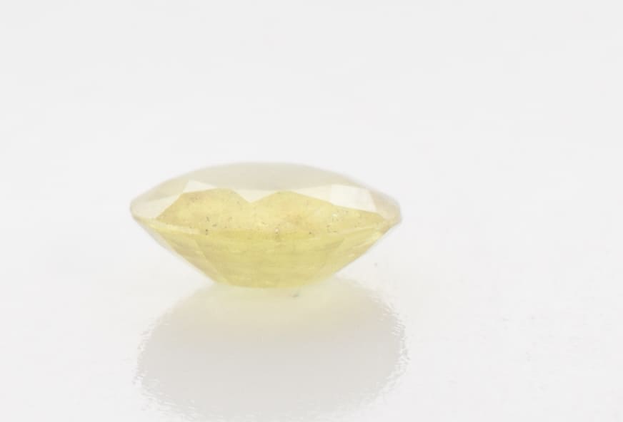 1.1ct Yellow Sapphire Cloud Round Shape (6.6x2.7x0 mm) Unheated gemstone from Sri Lanka