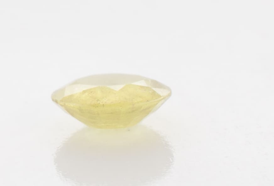 1.1ct Yellow Sapphire Cloud Round Shape (6.6x2.7x0 mm) Unheated gemstone from Sri Lanka