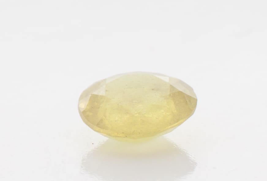 1.1ct Yellow Sapphire Cloud Round Shape (6.6x2.7x0 mm) Unheated gemstone from Sri Lanka