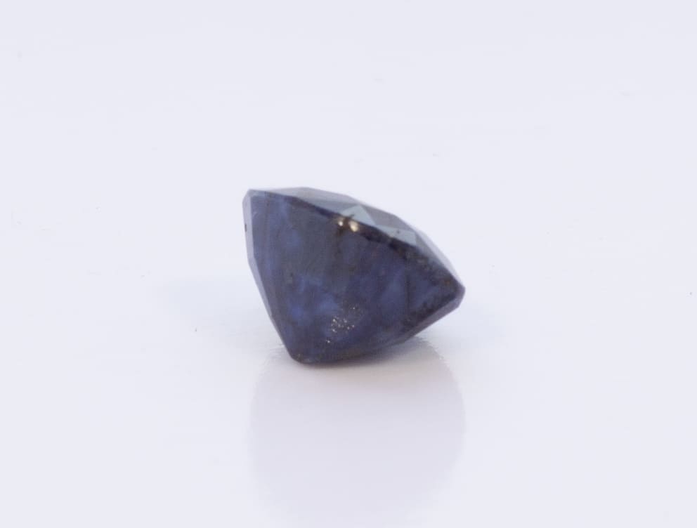 6.5ct Blue Sapphire VVS Oval Shape (11x9.6x7 mm) Heated gemstone from Sri Lanka