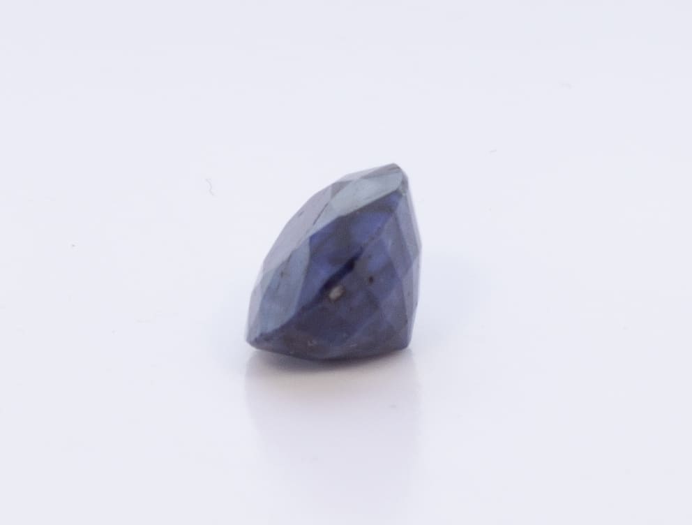 6.5ct Blue Sapphire VVS Oval Shape (11x9.6x7 mm) Heated gemstone from Sri Lanka