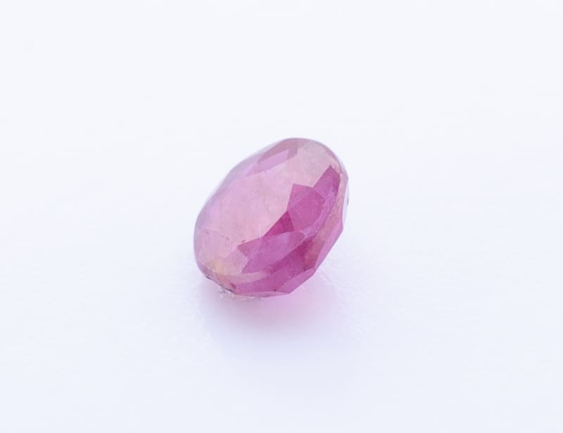 0.5ct Pale Violet Red Ruby SI1 Oval Shape (4.8x2.1x1.5 mm) Unheated gemstone from Sri Lanka