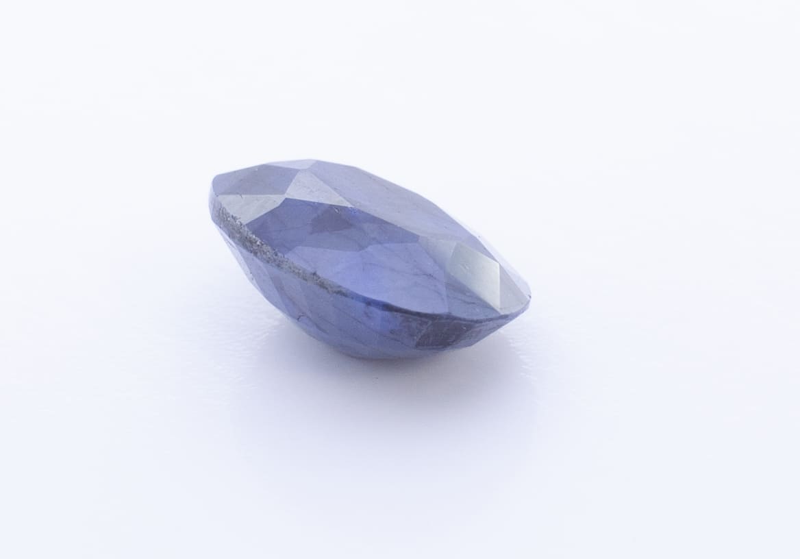 1ct Dark Slate Blue Sapphire Tooth decay Oval Shape (8.8x6.9x4 mm) Unheated gemstone from Sri Lanka