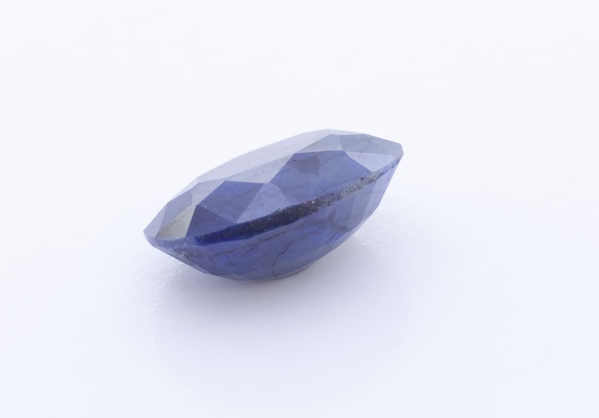 1ct Dark Slate Blue Sapphire Tooth decay Oval Shape (8.8x6.9x4 mm) Unheated gemstone from Sri Lanka