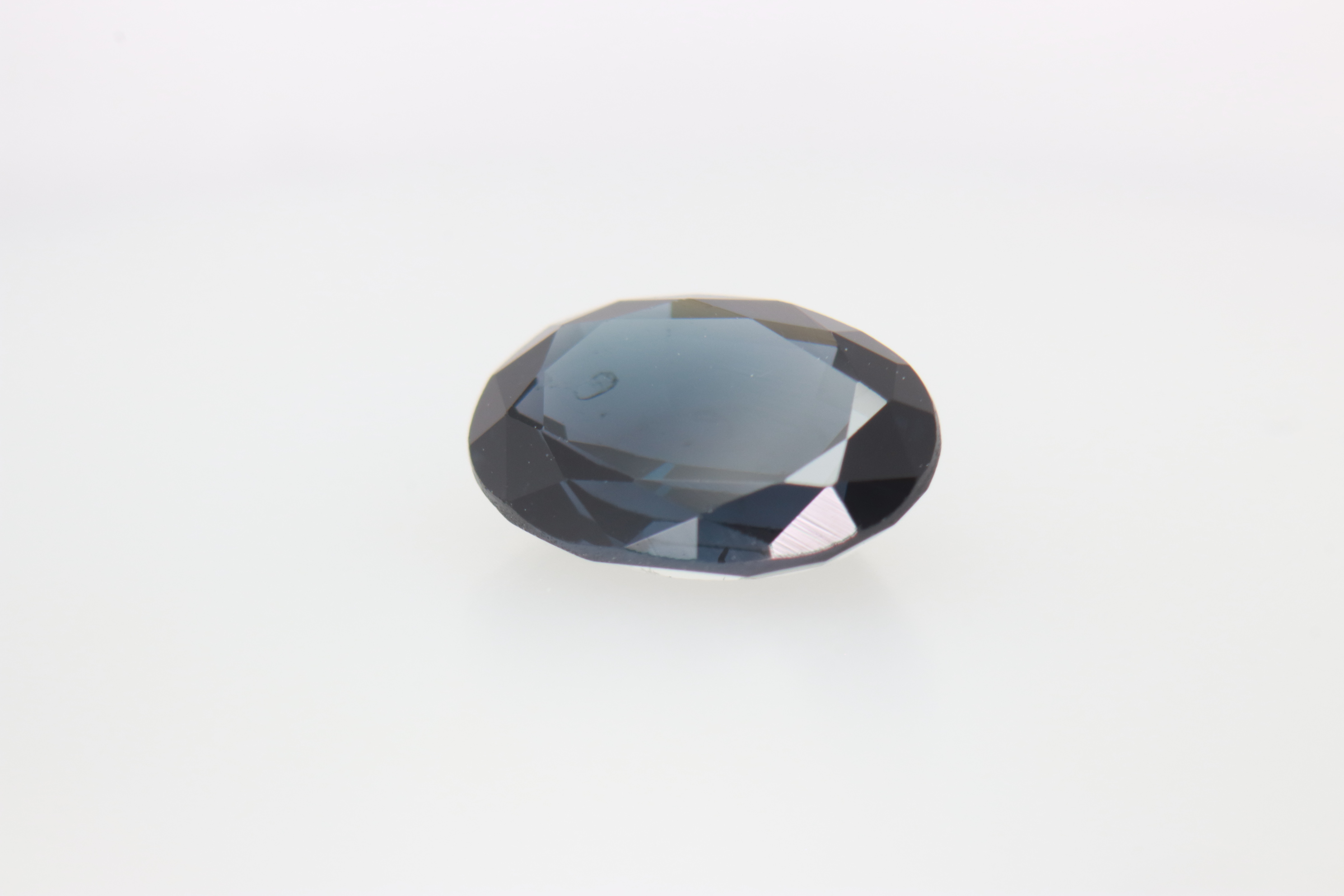 1.25ct Blue Spinel VVS Oval Shape (7.6x5.6x3.3 mm) Unheated gemstone from Sri Lanka