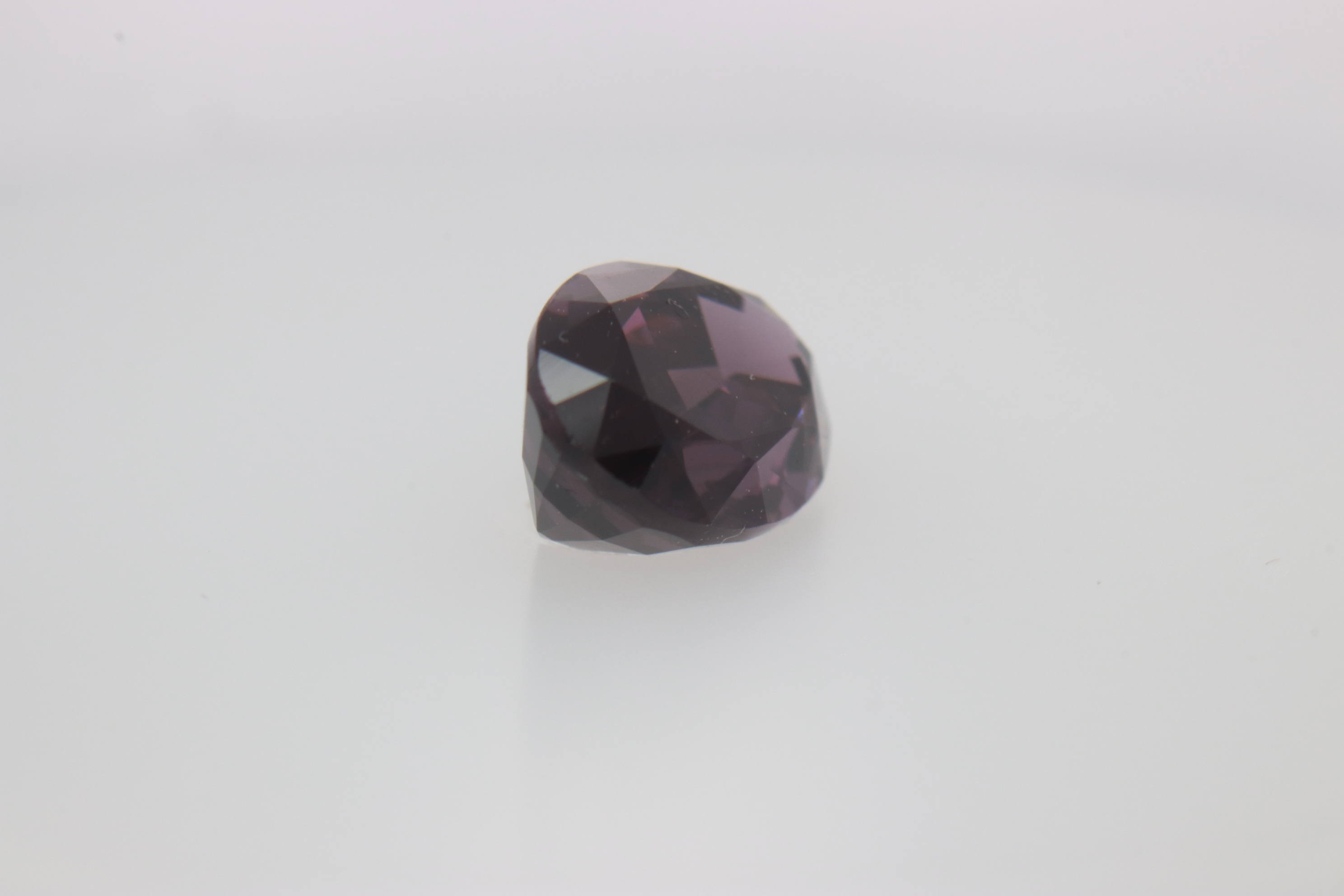 1.25ct Purple Spinel SI1 Oval Shape (7.9x5x3.8 mm) Unheated gemstone from Sri Lanka