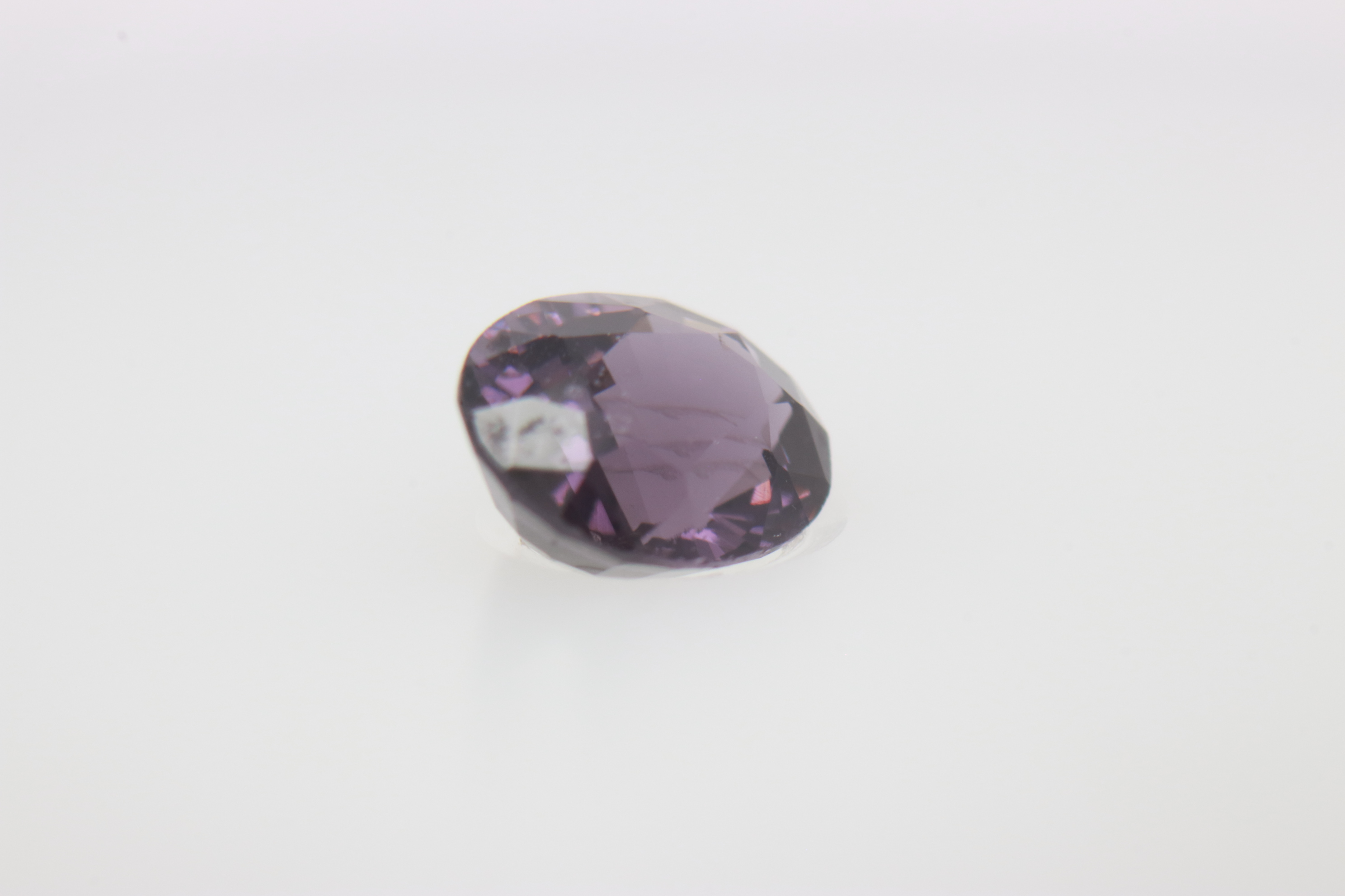 0.5ct Purple Spinel Vs1 Oval Shape (5.5x4.4x2.8 mm) Unheated gemstone from Sri Lanka