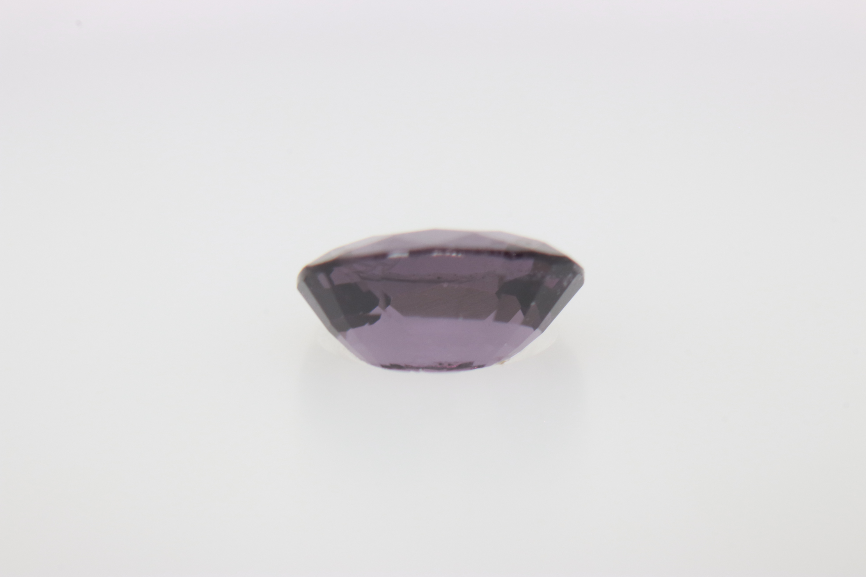 0.5ct Purple Spinel Vs1 Oval Shape (5.5x4.4x2.8 mm) Unheated gemstone from Sri Lanka